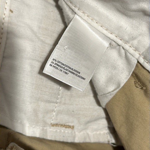 Old Navy Khaki Shorts - Picture 5 of 5